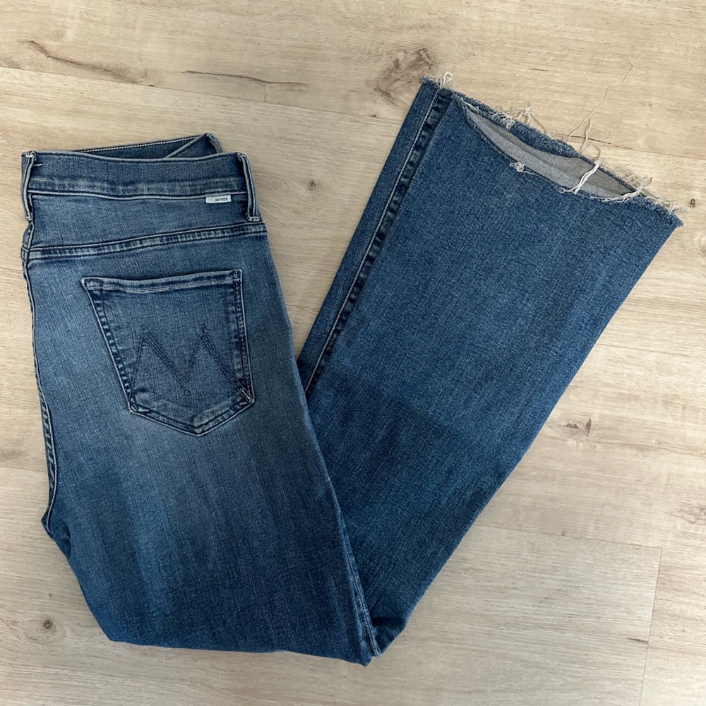 MOTHER Weekender Fray jeans - like new